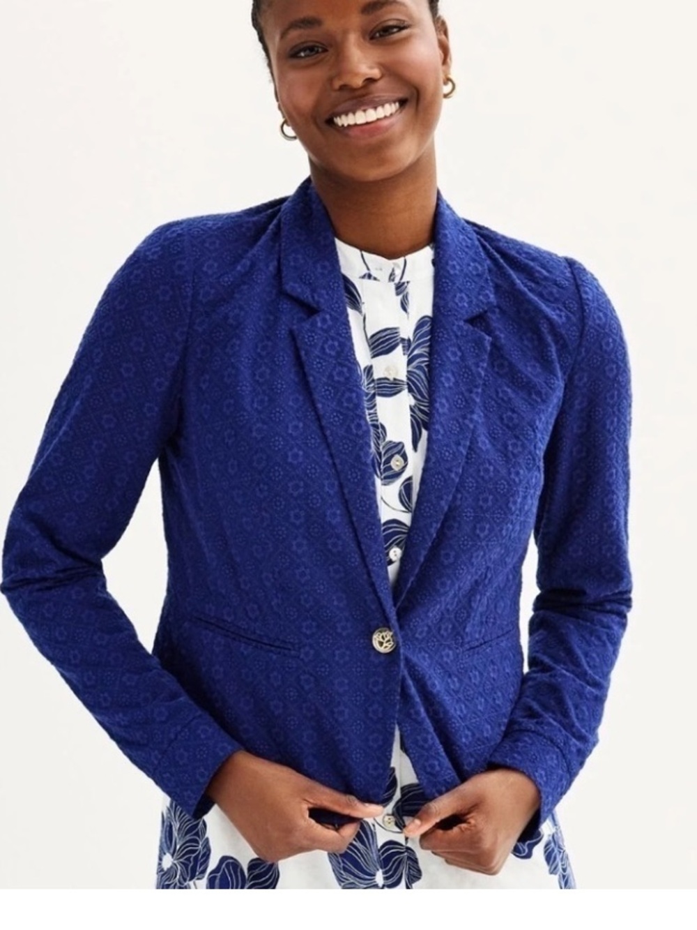 Draper James Navy Textured floral embroidered Blazer one gold button XS fitted